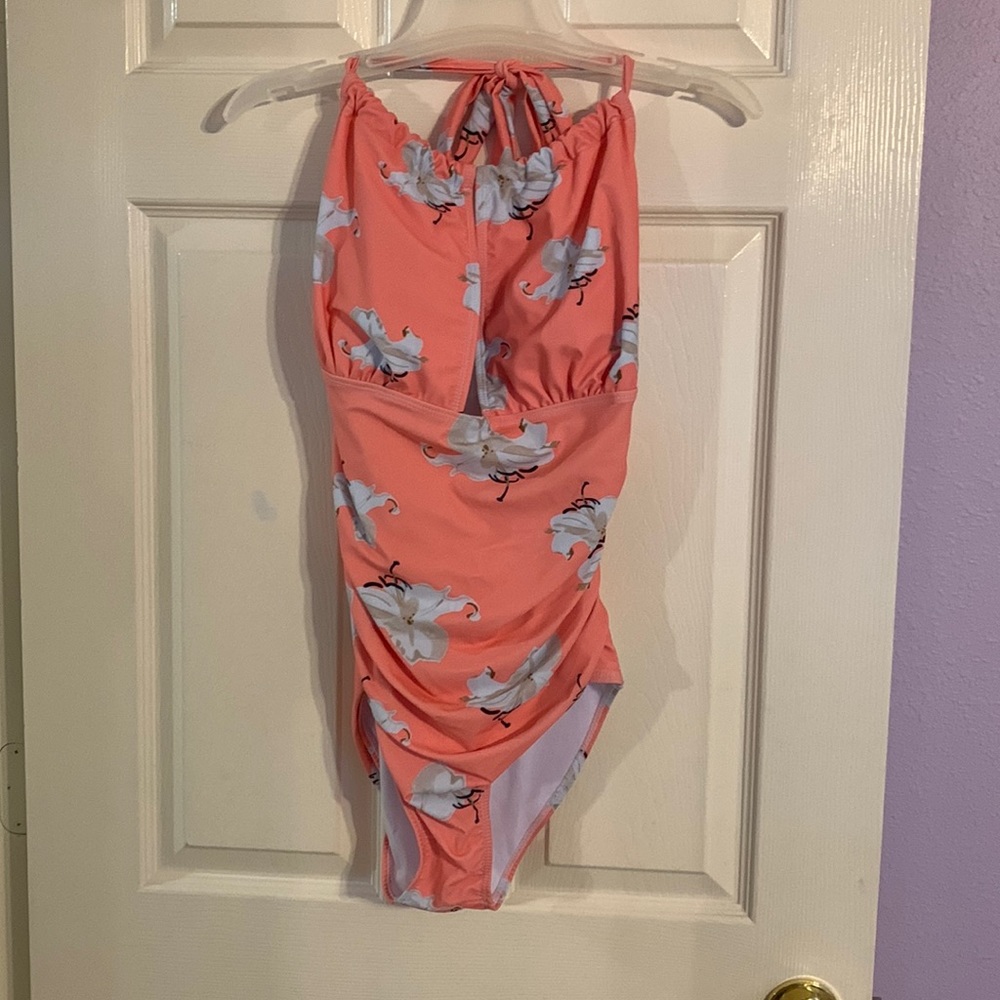 One piece bathing suit